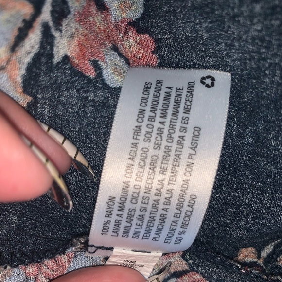 Xhilaration Navy & Multi-Colored Floral Romper - Picture 7 of 7